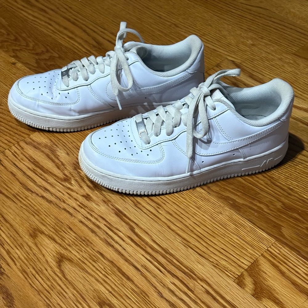 Nike White Women's Sneakers